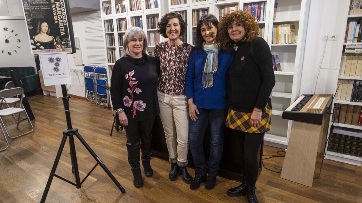 Miriam Mendive, Pilar del Valle de Lersundi, Eva Martínez Huarte y Rakel Turumbay Zabalza.