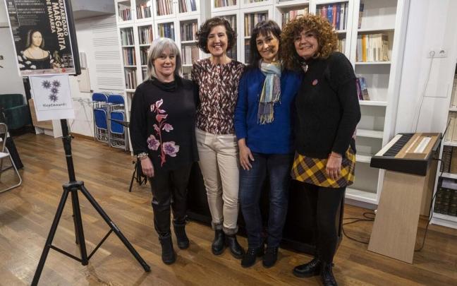 Miriam Mendive, Pilar del Valle de Lersundi, Eva Martínez Huarte y Rakel Turumbay Zabalza.