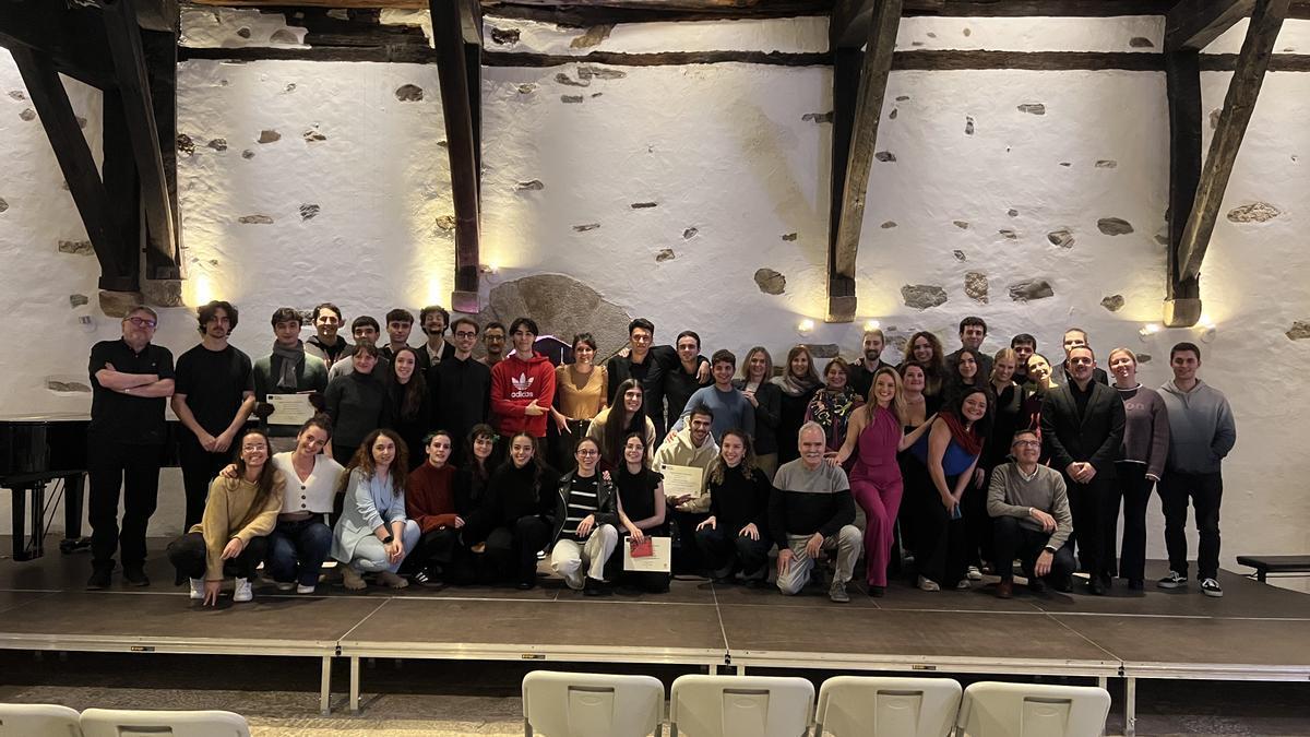 Participantes en una edición de 'Igartza Musika Beka', en el Palacio de Igartza de Beasain.