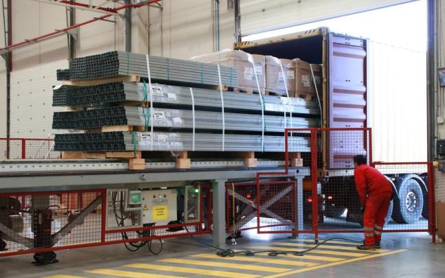 La producción industrial de Euskadi ha disminuido un 2,1% respecto a marzo de 2025