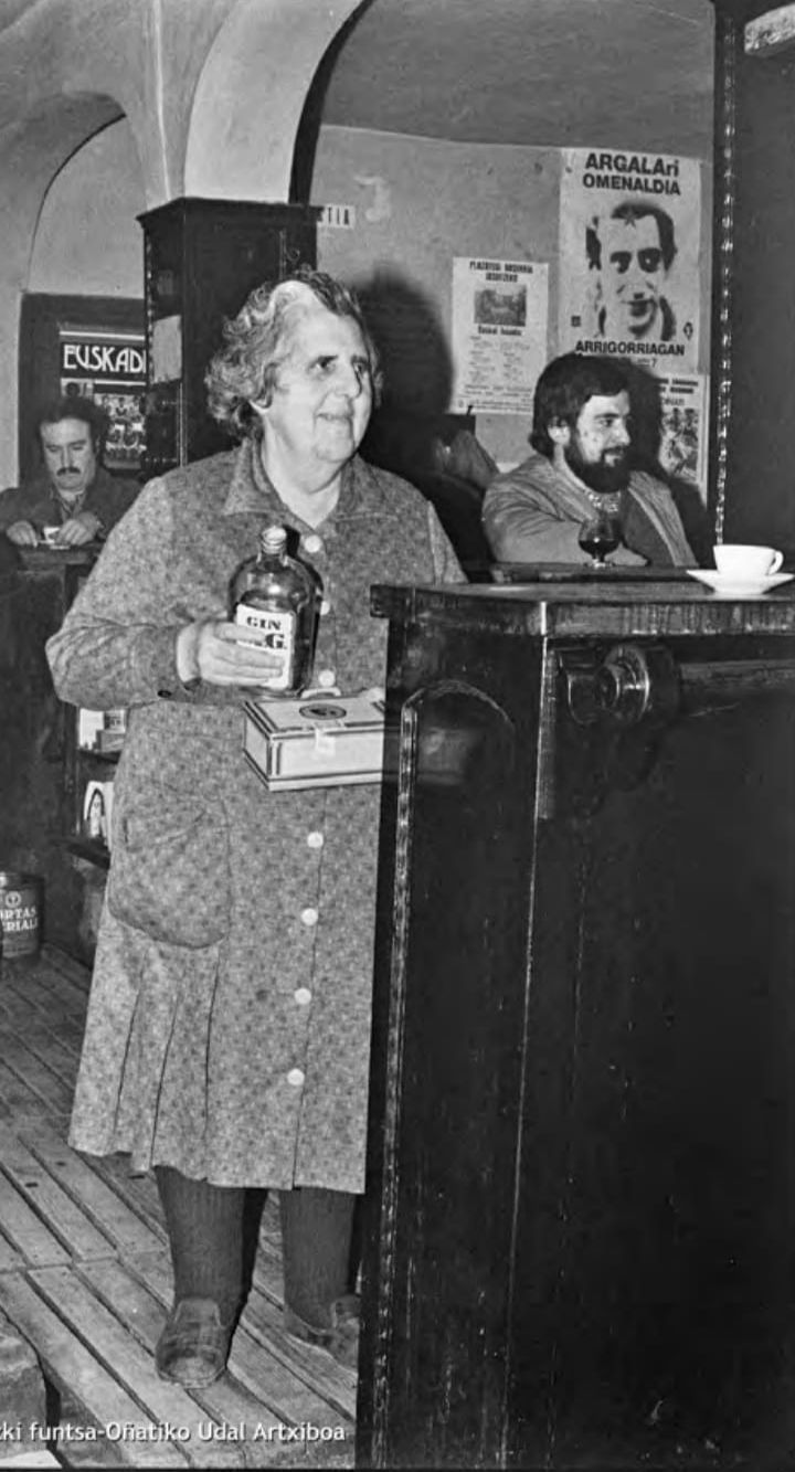 Margarita Naparrena en el recuerdo, un rostro muy conocido de Atzeko Kale y una figura estrechamente vinculada a sus fiestas.