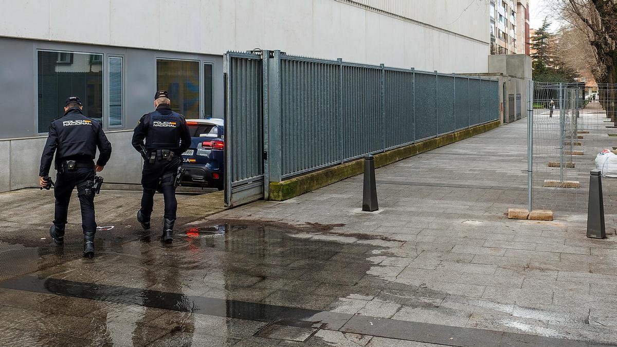 Agentes de la Policía Nacional en Burgos.