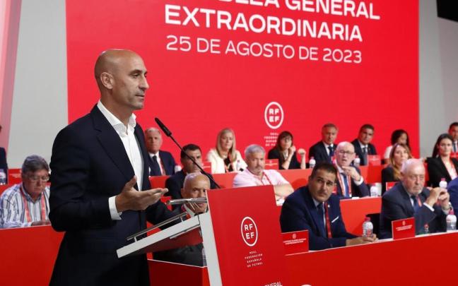 Luis Rubiales, durante la Asamblea del pasado viernes. / RFEF
