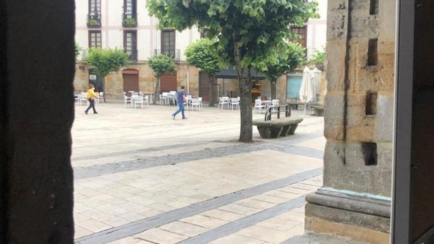 Cuatro plazas de empleo público