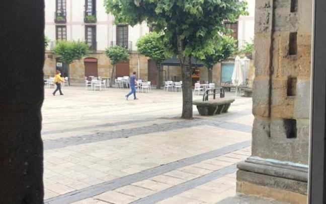 Cuatro plazas de empleo público