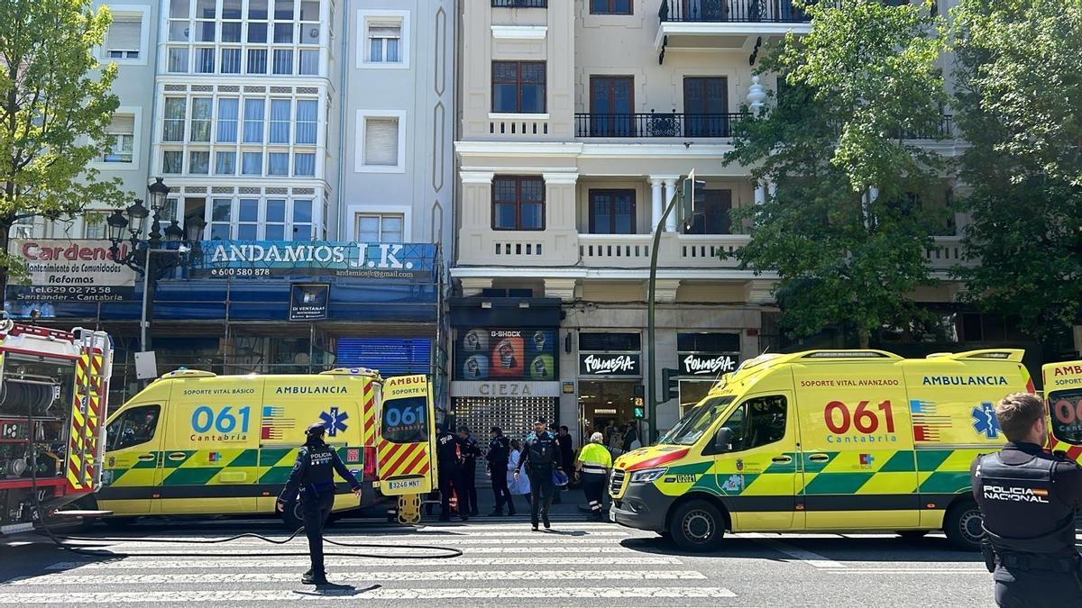 Atropello múltiple frente al Ayuntamiento de Santander.
