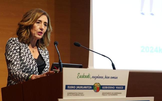 La consejera de Gobernanza Pública y Autogobierno, Olatz Garamendi, durante la inauguración de a jornada TEKgunea. / Irekia La consejera de Gobernanza Pública y Autogobierno, Olatz Garamendi, durante la inauguración de a jornada TEKgunea.