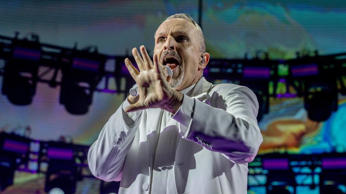 El cantante Miguel Bosé