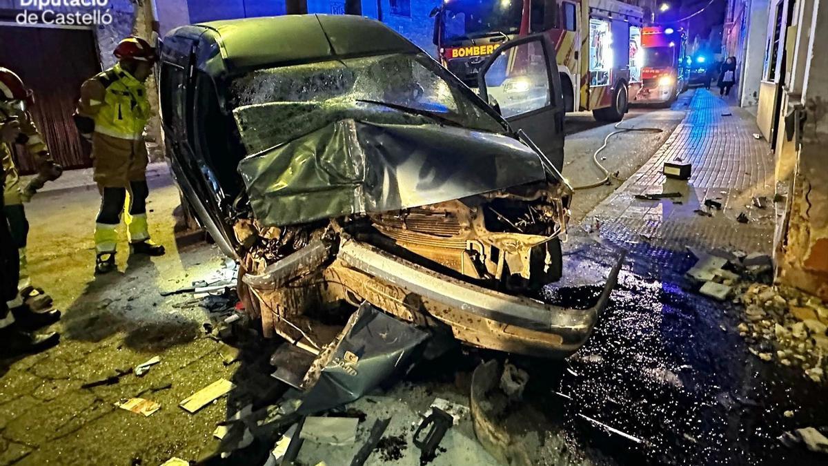 Estado en el que ha quedado la furgoneta tras el accidente.