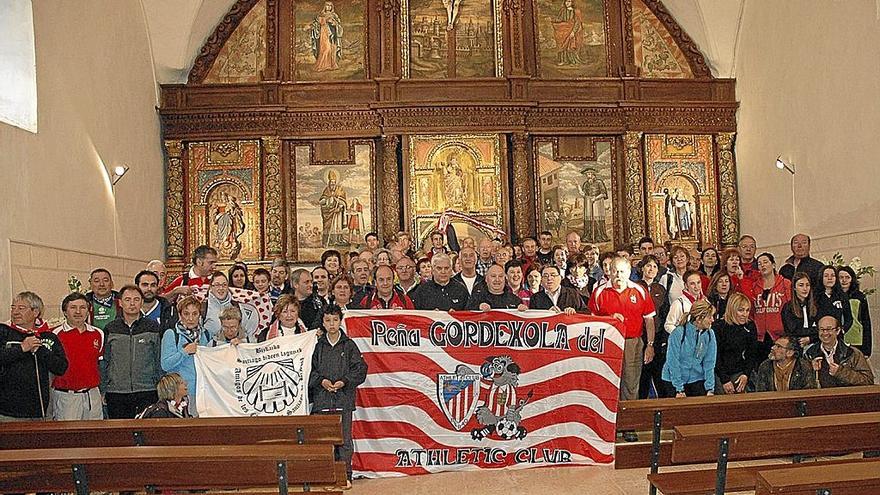 Integrantes de la Peña Gordexola del Athletic Club, en una reunión anterior.