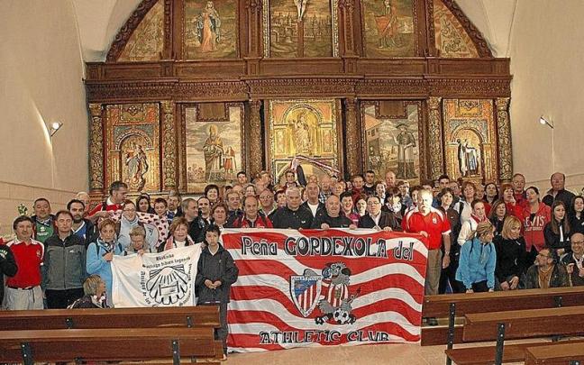 Integrantes de la Peña Gordexola del Athletic Club, en una reunión anterior.