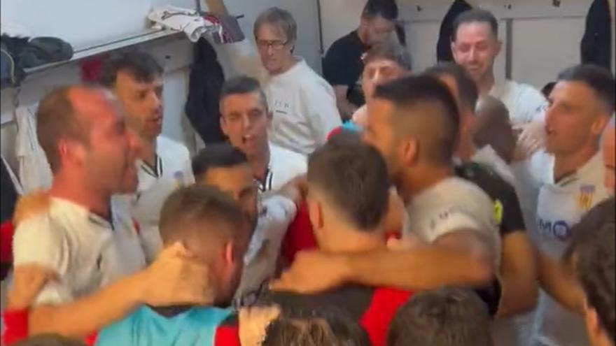 Captura de pantalla del vídeo con el cántico del CD Buñol. / CD BUÑOL