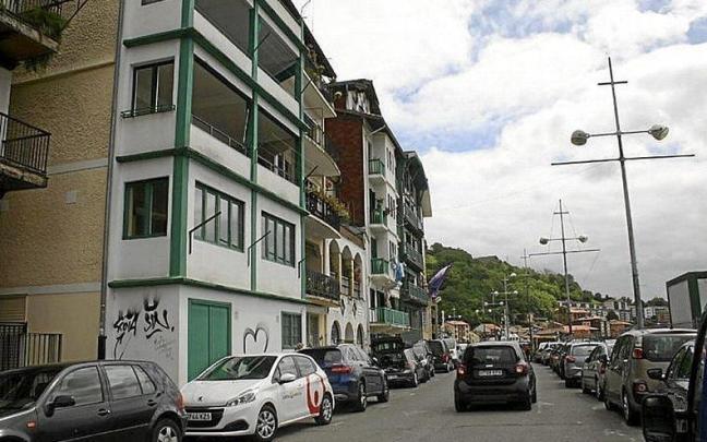 Se prohibirá estacionar en la calle Arraunlari.