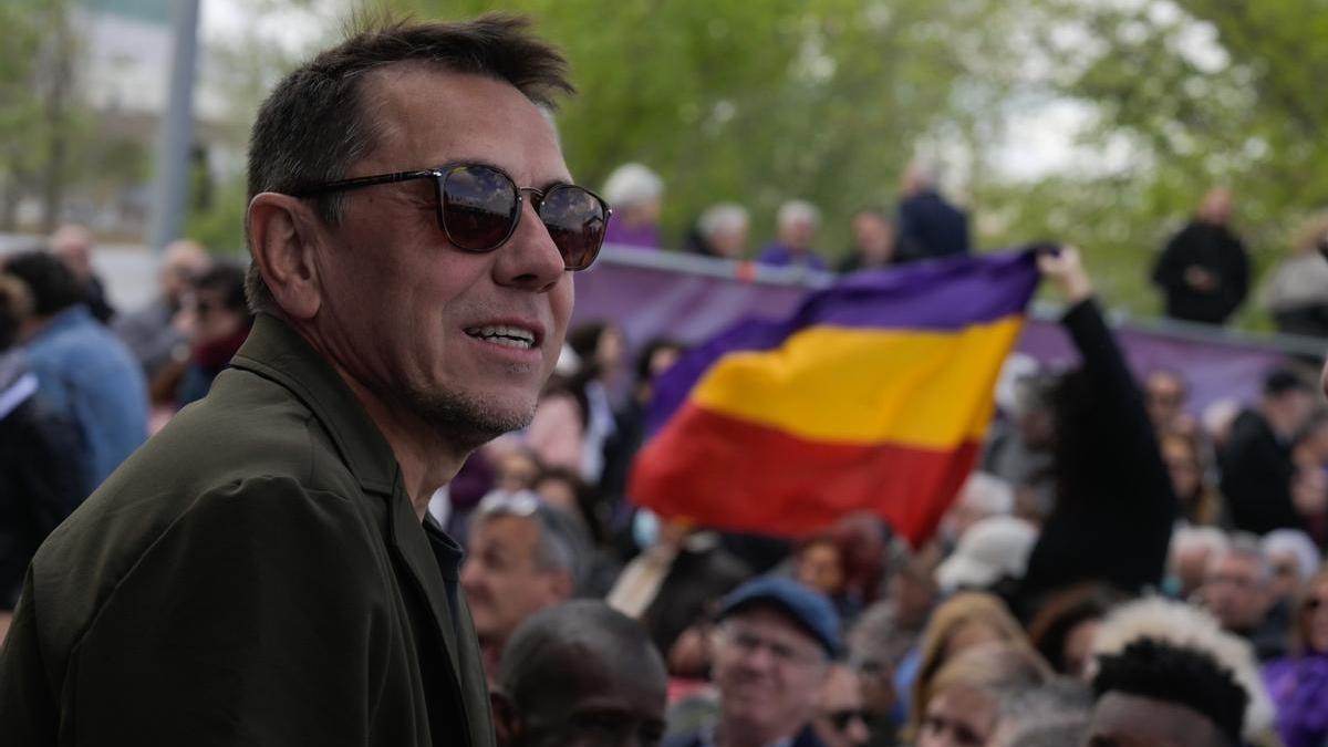 Juan Carlos Monedero asiste a la Fiesta de la Primavera de Podemos en Zaragoza en 2023.