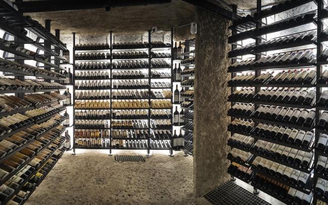 La bodega del restaurante Via Veneto, con referencias centenarias.