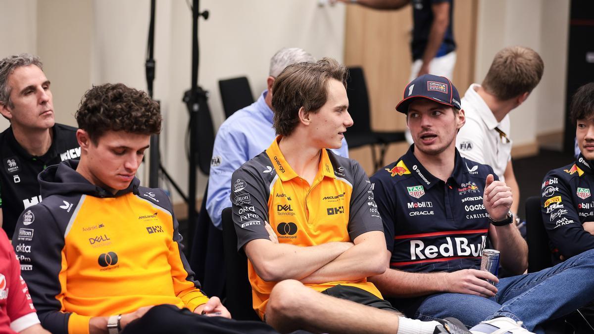 Lando Norris, Oscar Piastri y Max Verstappen.