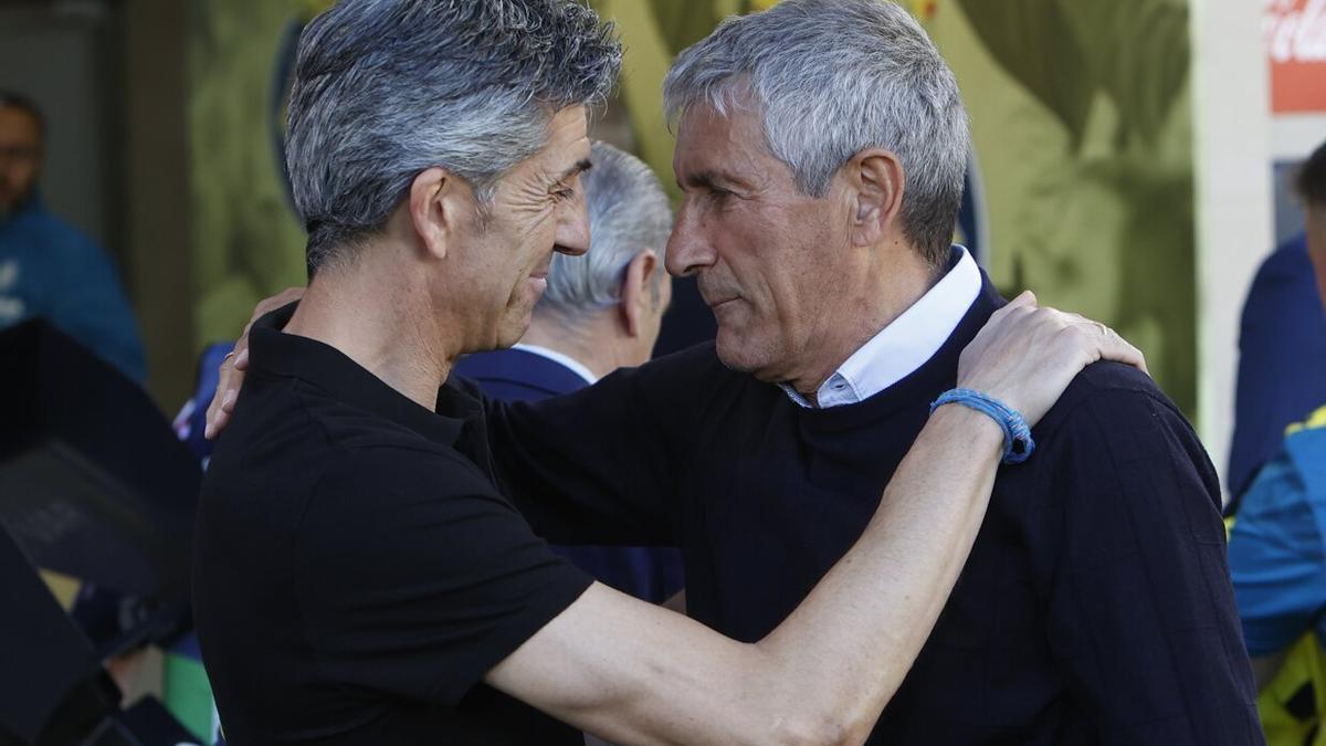 Imanol saluda a Quique Setién. / DOMENECH CASTELLO