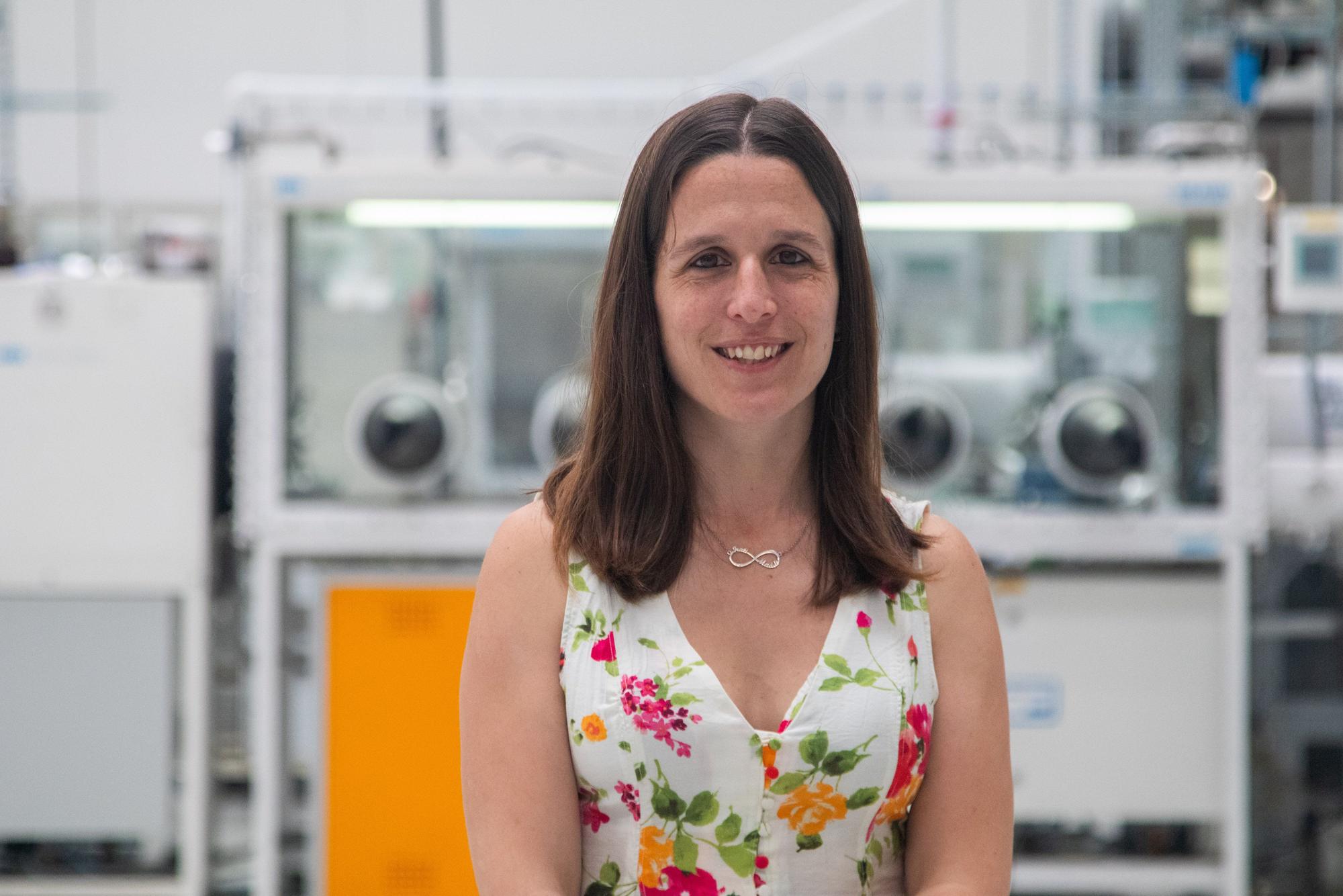 Aroa Ramos es investigadora en Cidetec Energy Storage, uno de los tres centros tecnológicos que agrupa Cidetec.