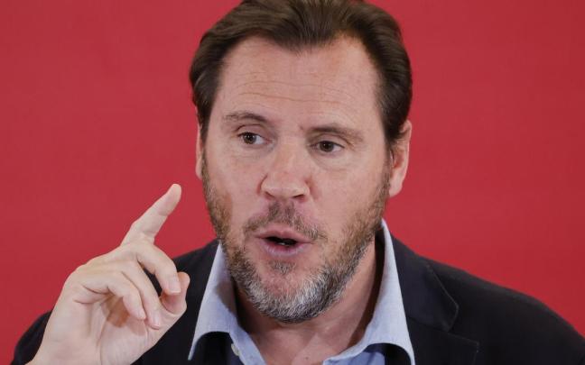 Óscar Puente, durante el acto del PSdG en el que ha participado este domingo en Santiago.