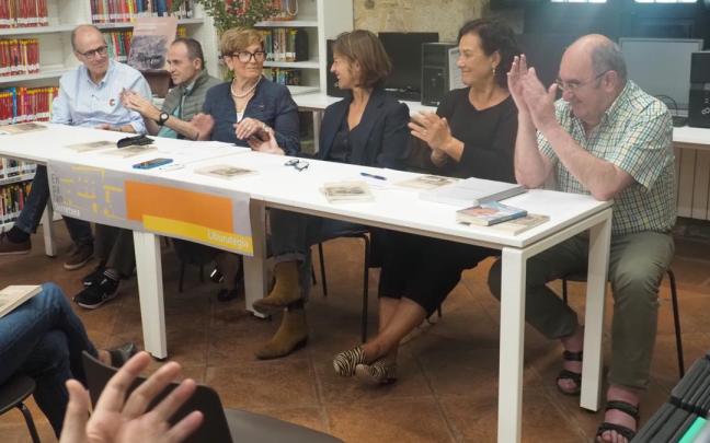 Itziar Oiartzabal,viuda de Imanol Elías, ha cerrado el acto con unas emotivas palabras en recuerdo a su marido.