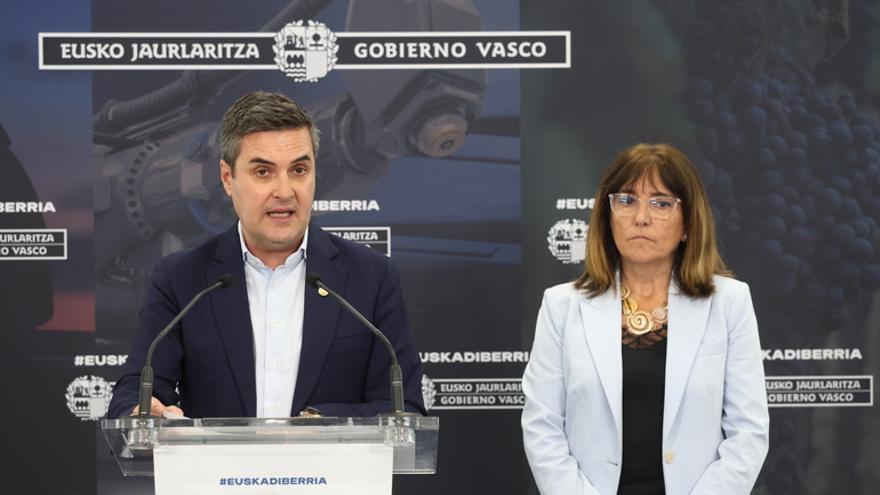 Jauregi y Barredo en la presentación la Autopista Regulatoria.