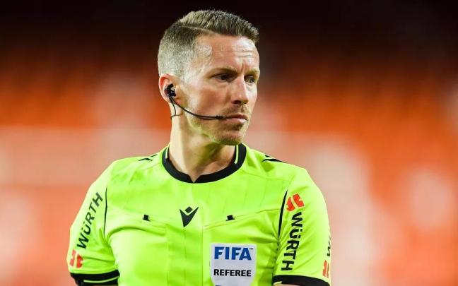 Hernández Hernández, en un partido en Mestalla. / N.G.