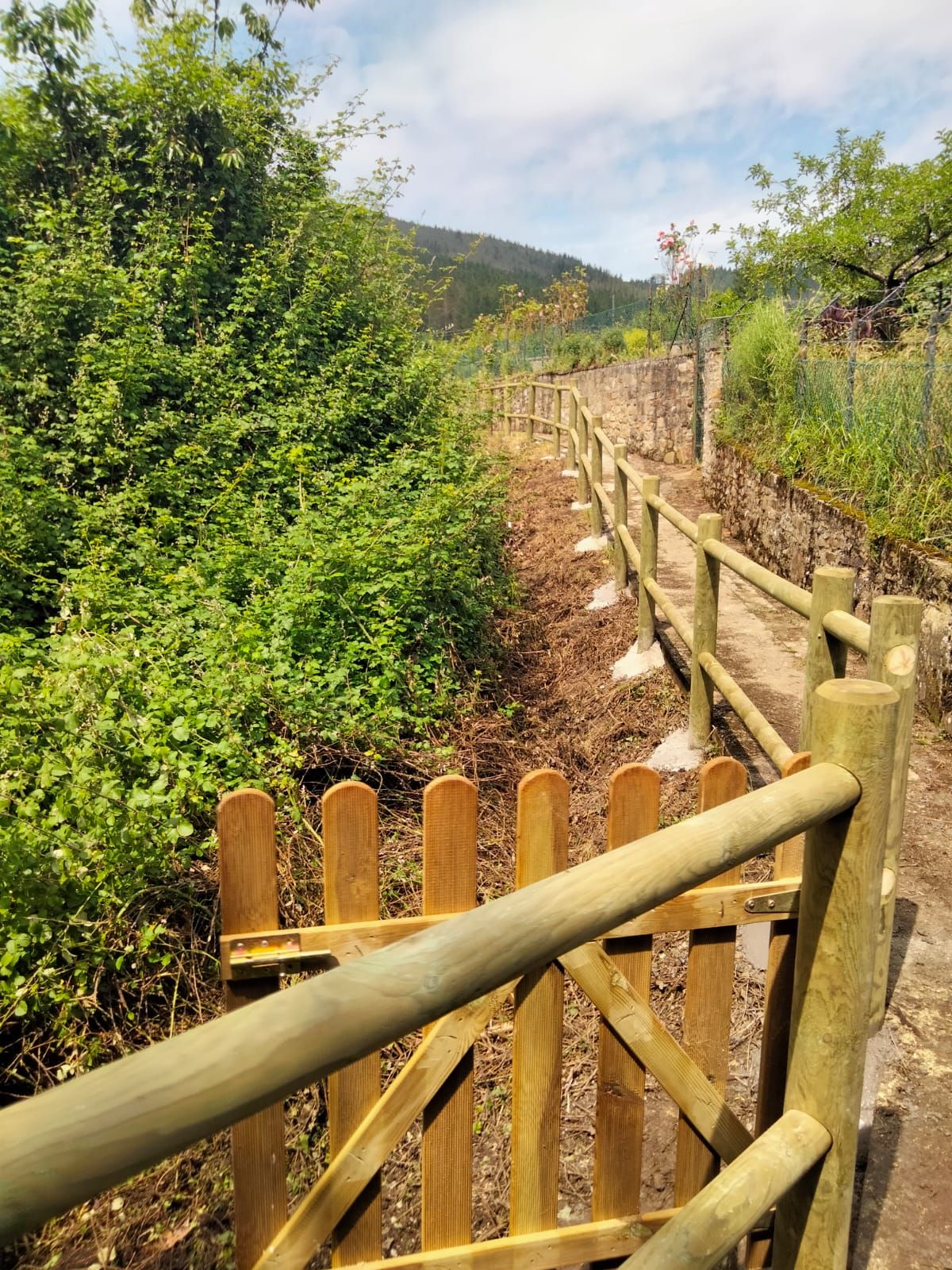 Los trabajos de restauración del paisaje del entorno de Usako se han acometido en las últimas semanas.