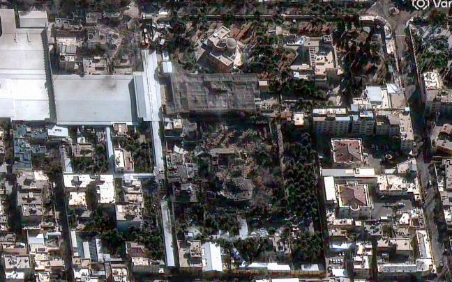 Vista aérea del complejo donde se encontraba el ayatolá Ali Jameneí, líder supremo de Irán desde 1989, bombardeado por el Ejército israelí