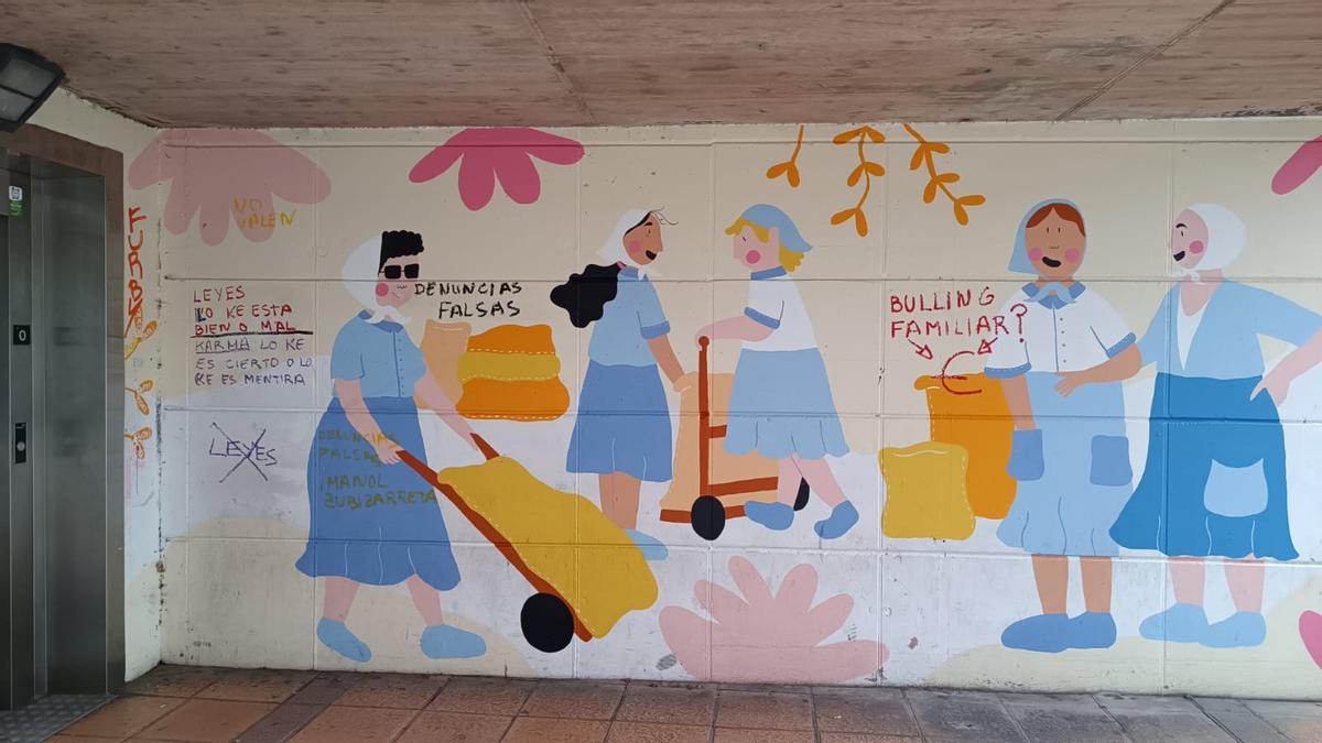 El mural vandalizado
