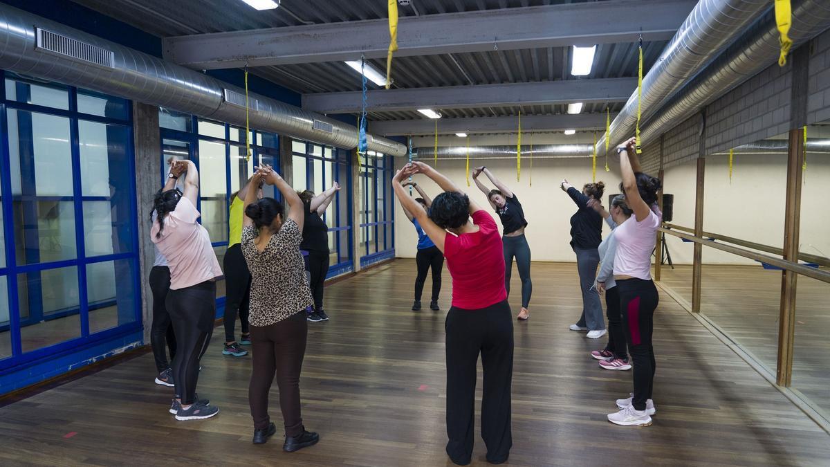 Cuidadoras en un curso de actividad física