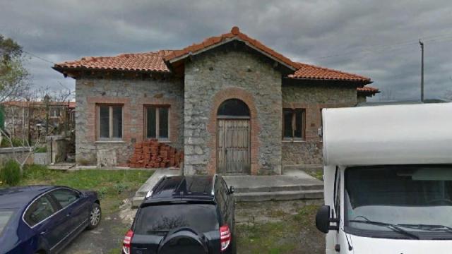 Las antiguas escuelas de El Campillo acogerán un centro social para el barrio / Abantoko Udala Las antiguas escuelas de El Campillo acogerán un centro social para el barrio