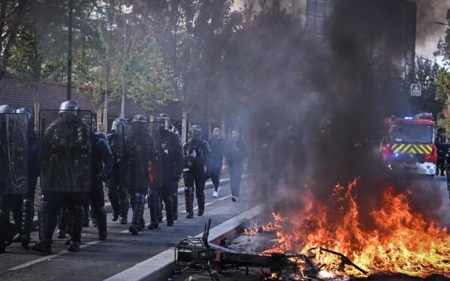 En imágenes: Cerca de 2.000 detenidos y 65 trabajadores heridos en las protestas estudiantiles que sacuden Francia