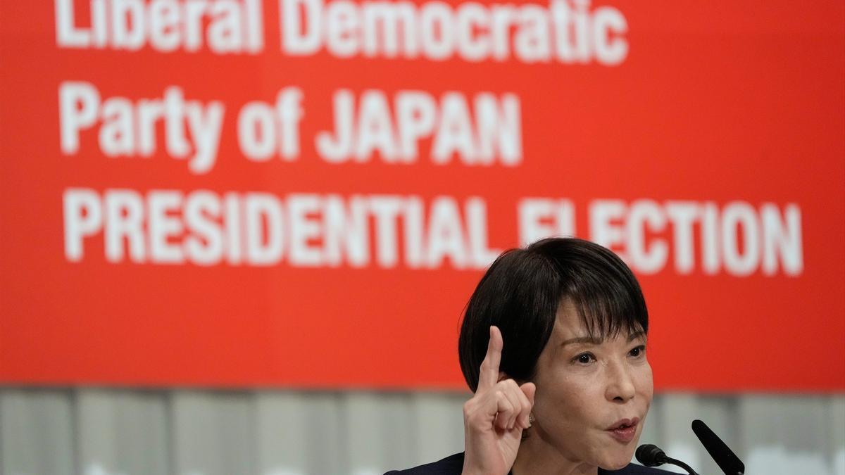 La conservadora Sanae Takaichi se convirtió este martes en la primera mujer en lograr el puesto de primera ministra en Japón.