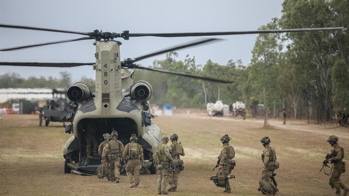 Soldados estadounidenses subiendo a un helicóptero de la U.S. Army, en una imagen de archivo