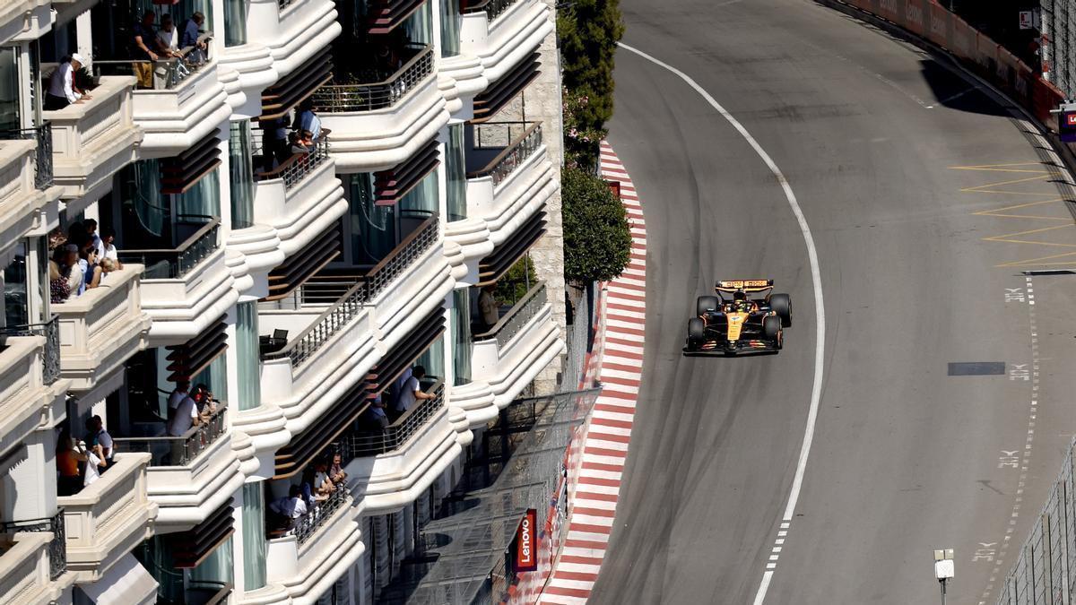 Lando Norris rueda en el Gran Premio de Mónaco de Fórmula 1.