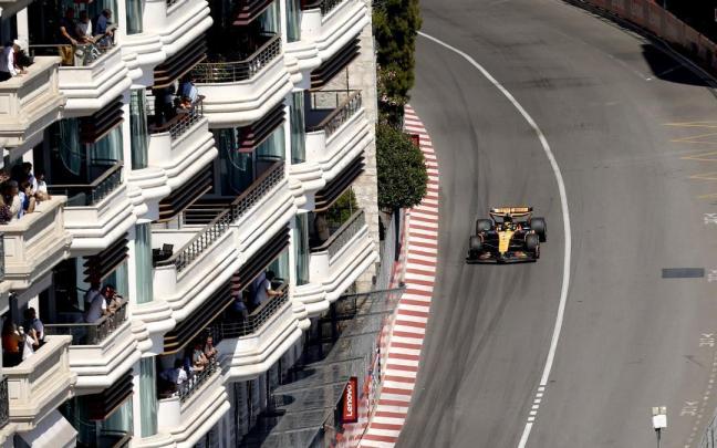 Lando Norris rueda en el Gran Premio de Mónaco de Fórmula 1.