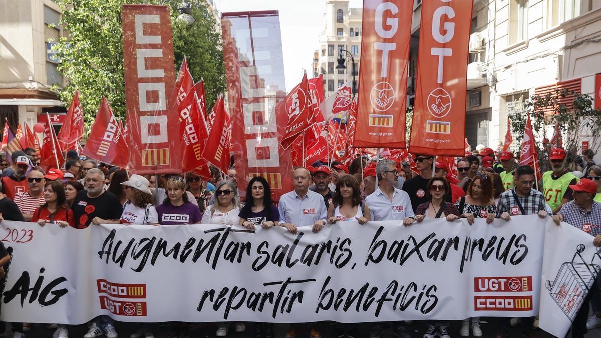 CCOO y UGT de Euskadi advierten a la patronal de que habrá conflicto si no hay subida salarial