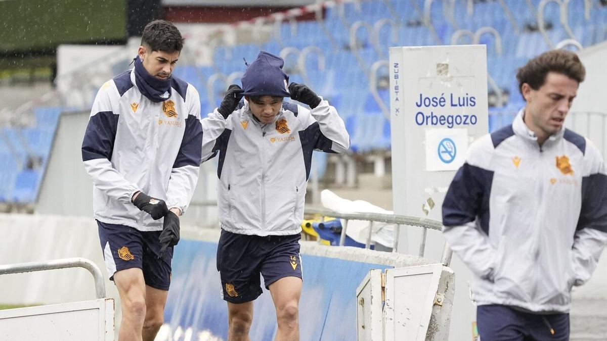 Carlos, Kubo y Odriozola, durante un entrenamiento de la semana pasada. / RUBEN PLAZA