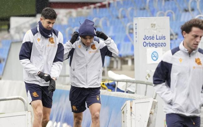 Carlos, Kubo y Odriozola, durante un entrenamiento de la semana pasada. / RUBEN PLAZA