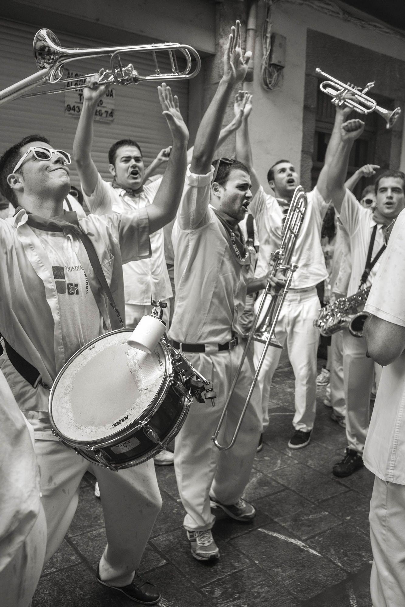 La txaranga Mauxitxa reina en las calles de Elgoibar cada 25 de agosto.