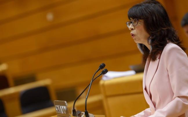 La ministra de Igualdad, Ana Redondo, interviene durante el pleno del Senado.