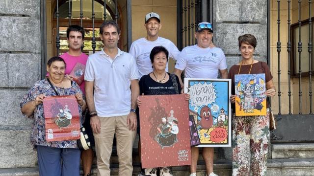 En la presentación del programa ha estado el alcalde junto a integrantes de la Comisión Fiestas y sus protagonistas
