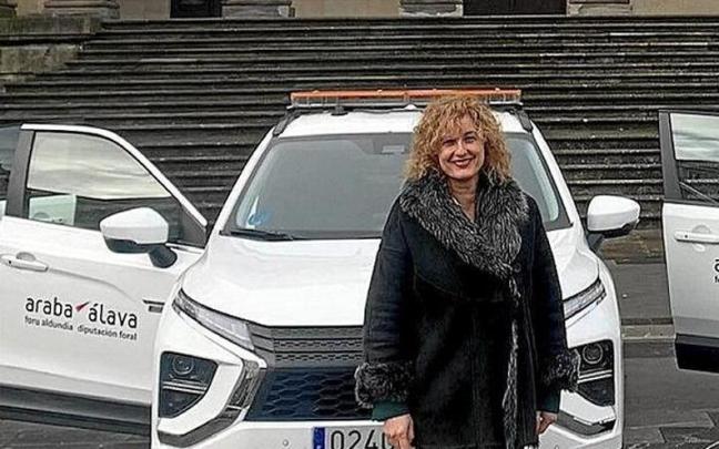 La diputada Cristina González junto.