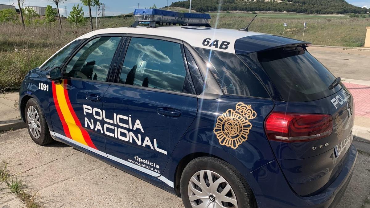 Vehiculo de la Polícia Nacional.