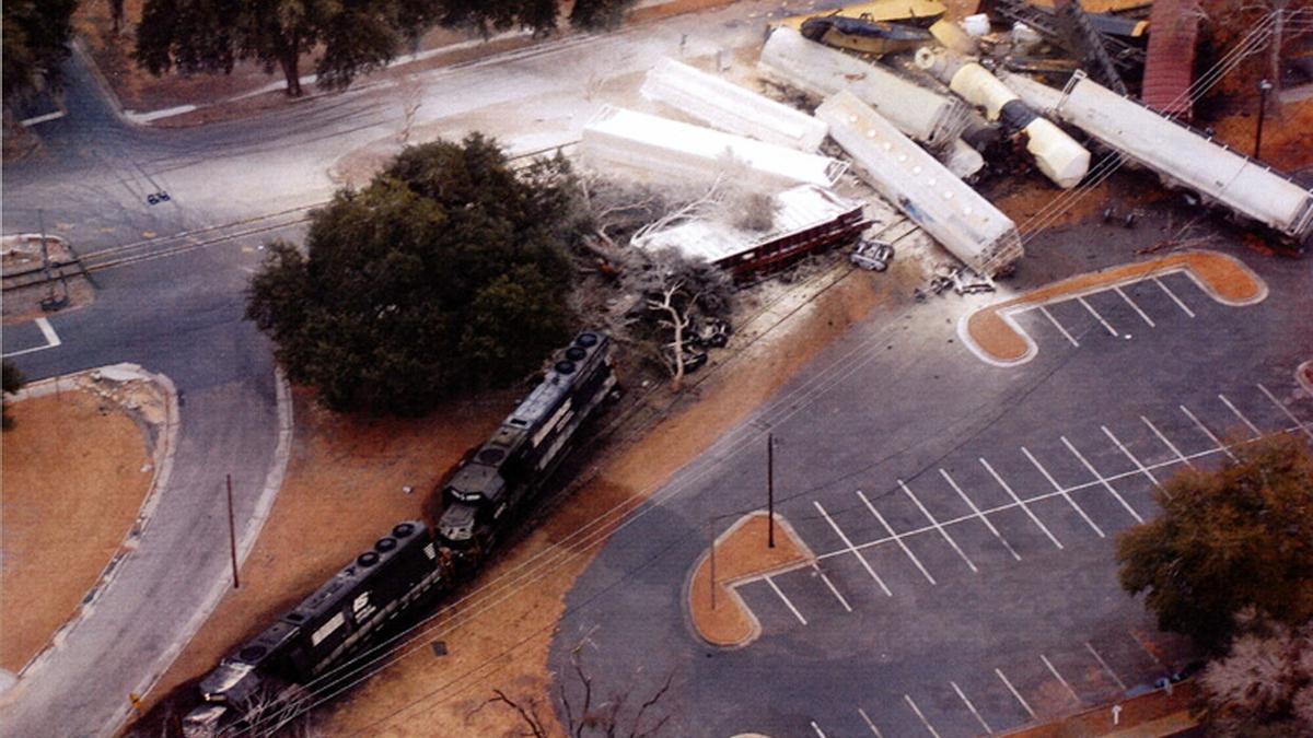 El estado de Ohio ha denunciado a la compañía Norfolk Southern, la operadora del tren con sustancias tóxicas descarrilado en febrero.