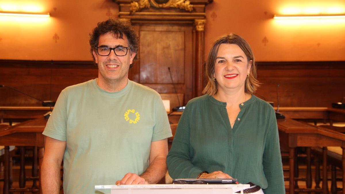 El edil Xabier Mugarza y la portavoz jeltzale Amaia Erostarbe.
