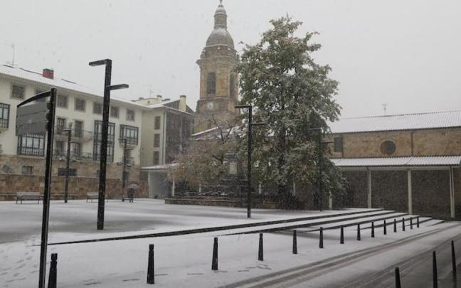 La plaza Iparragirre de Urretxu.