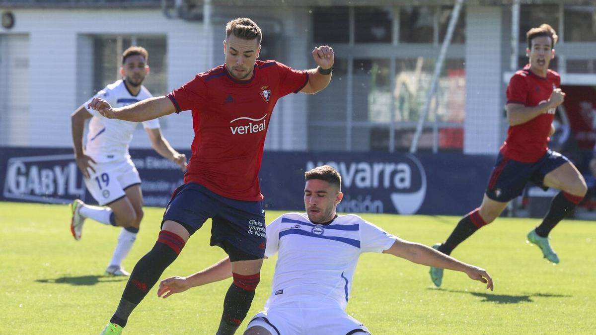 Ontiveros, con Osasuna, en un partido amistoso de la temporada pasada.