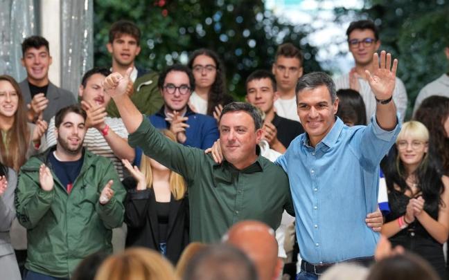 El presidente del Gobierno español en funciones, Pedro Sánchez, durante la Fiesta de la rosa del PSG.