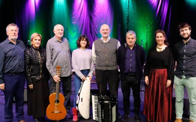 Oskarbi taldearen argazkia.